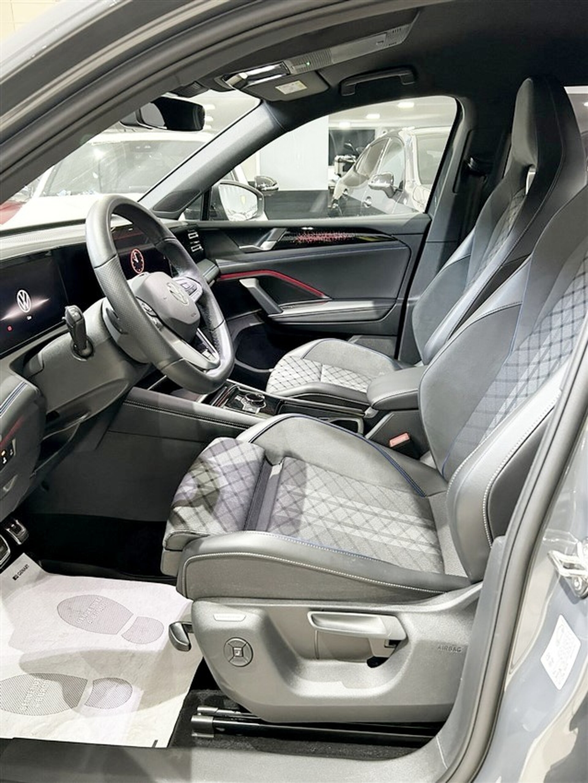 Volkswagen Tiguan 2.0 tdi R-Line 150cv dsg MY 24 Diesel