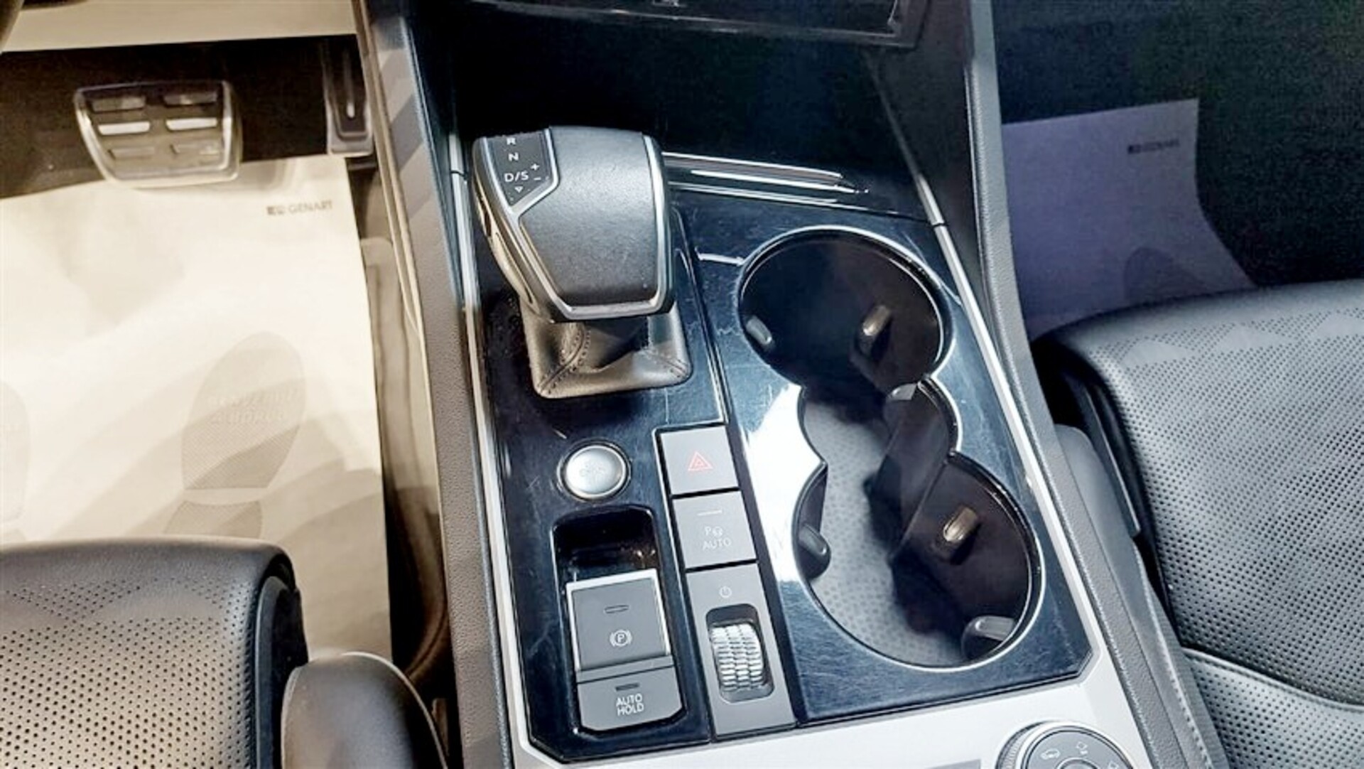 Volkswagen Touareg 3.0 V6 tsi eh Elegance tiptronic Elettrica / Benzina