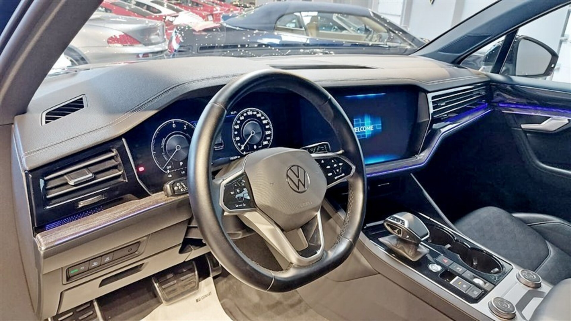 Volkswagen Touareg 3.0 V6 tsi eh Elegance tiptronic Elettrica / Benzina