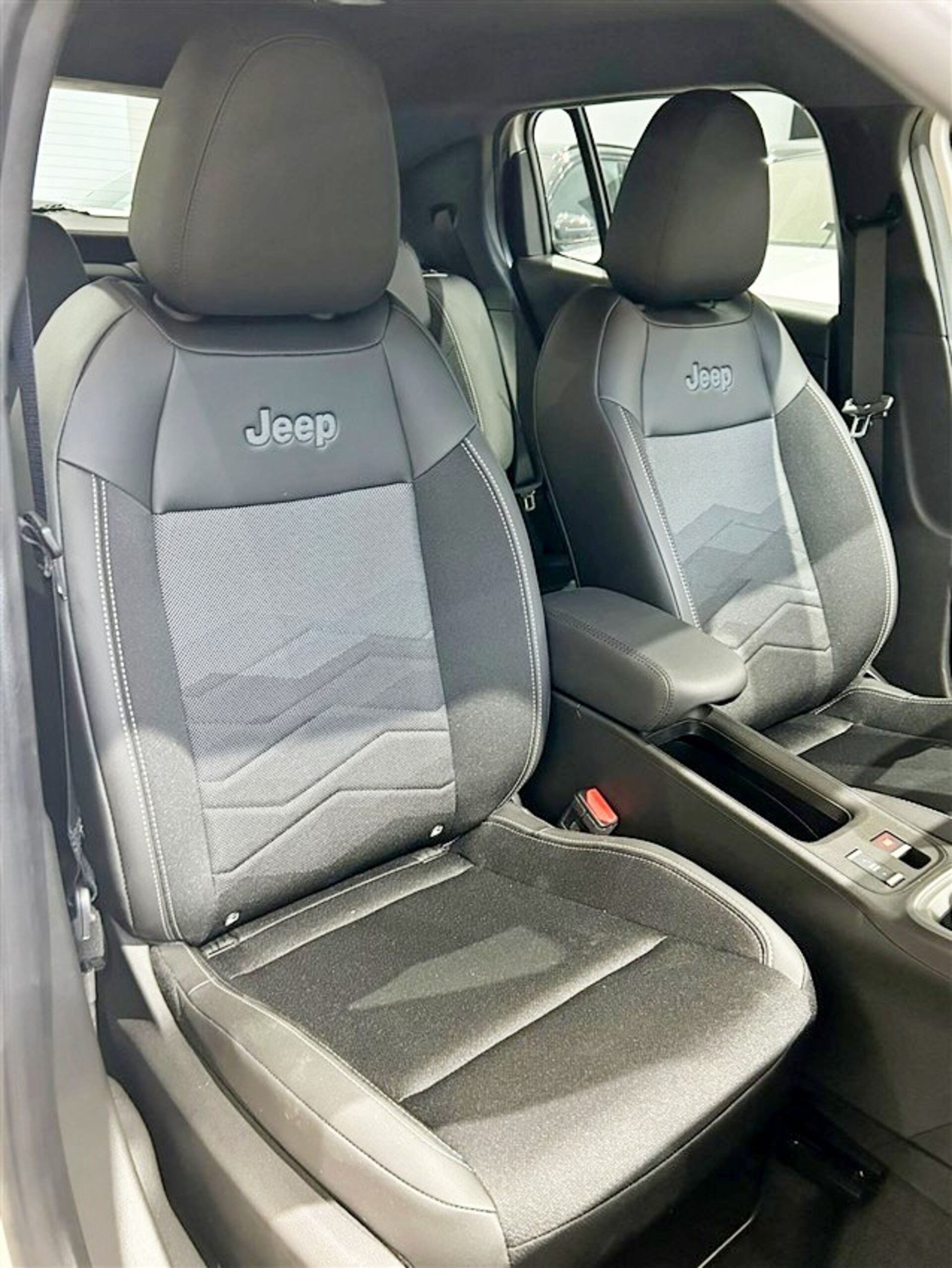 Jeep Avenger 1.2 turbo e-hybrid mhev ALTITUDE fwd 110cv edct6 Elettrica / Benzina