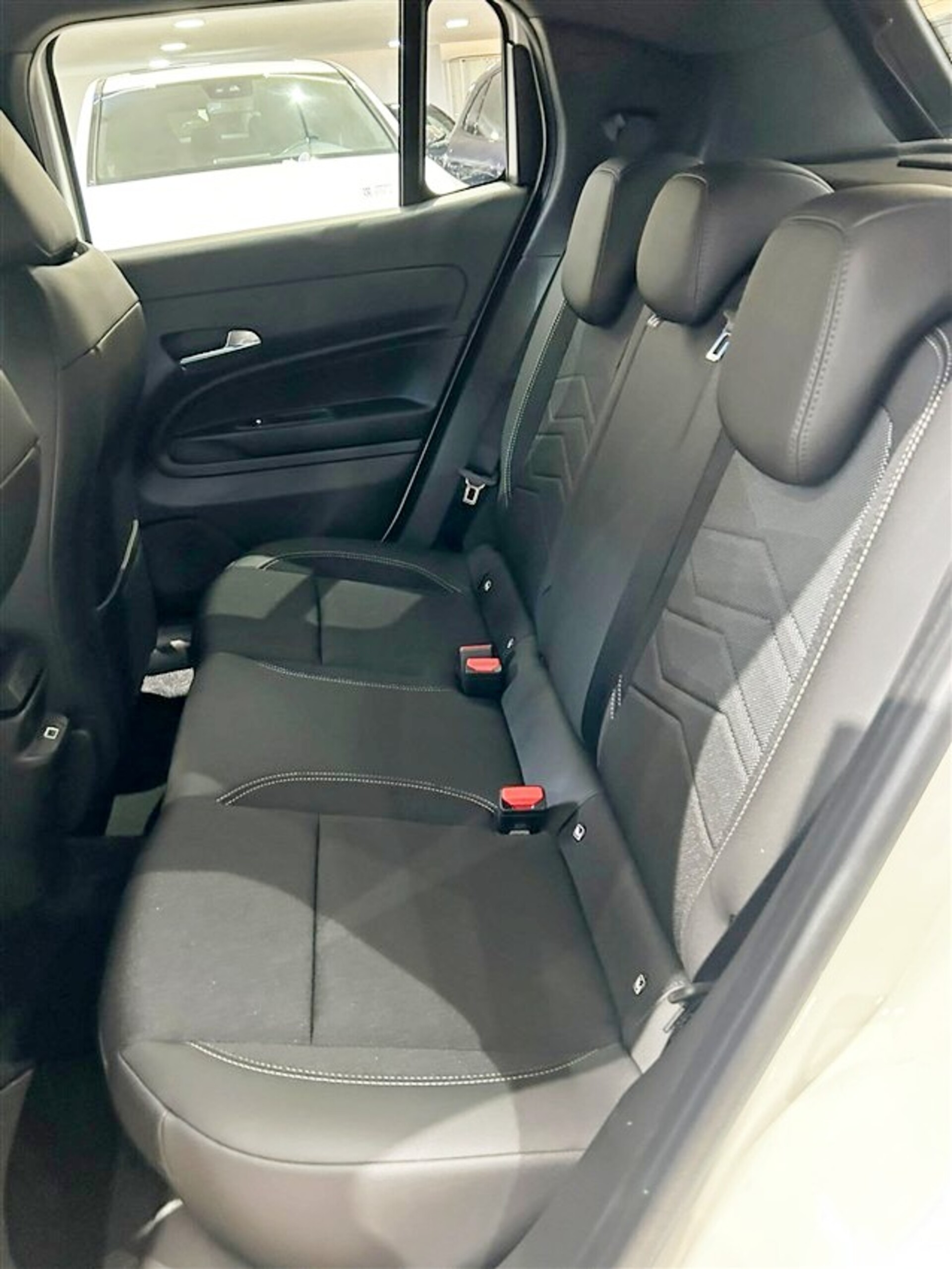 Jeep Avenger 1.2 turbo e-hybrid mhev ALTITUDE fwd 110cv edct6 Elettrica / Benzina