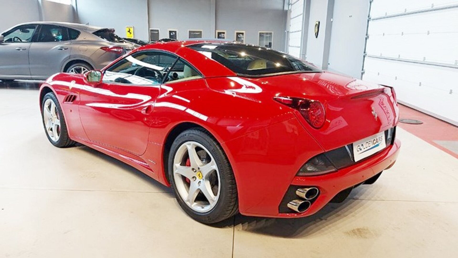 Ferrari California 4.3 DCT Benzina