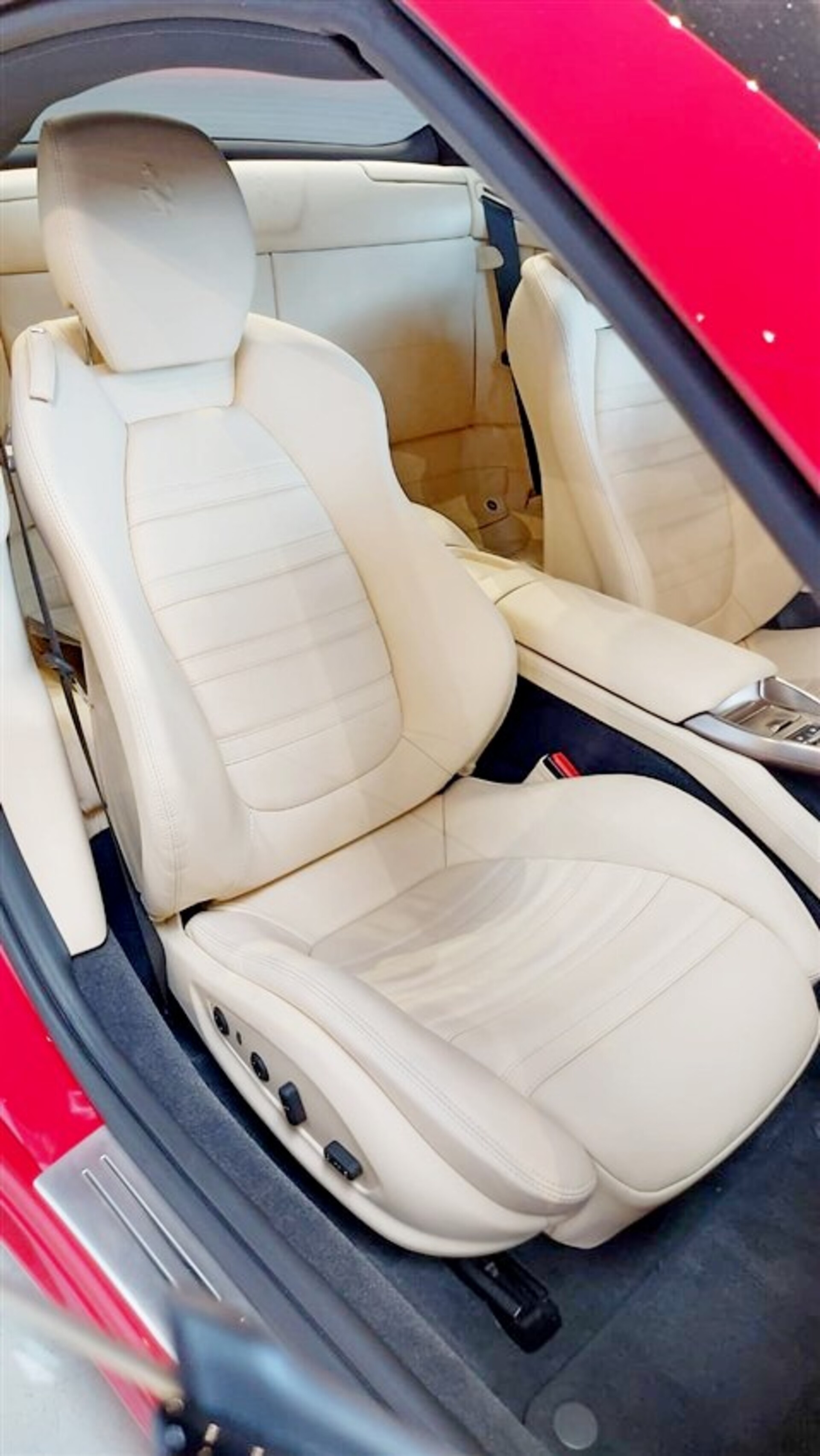 Ferrari California 4.3 DCT Benzina