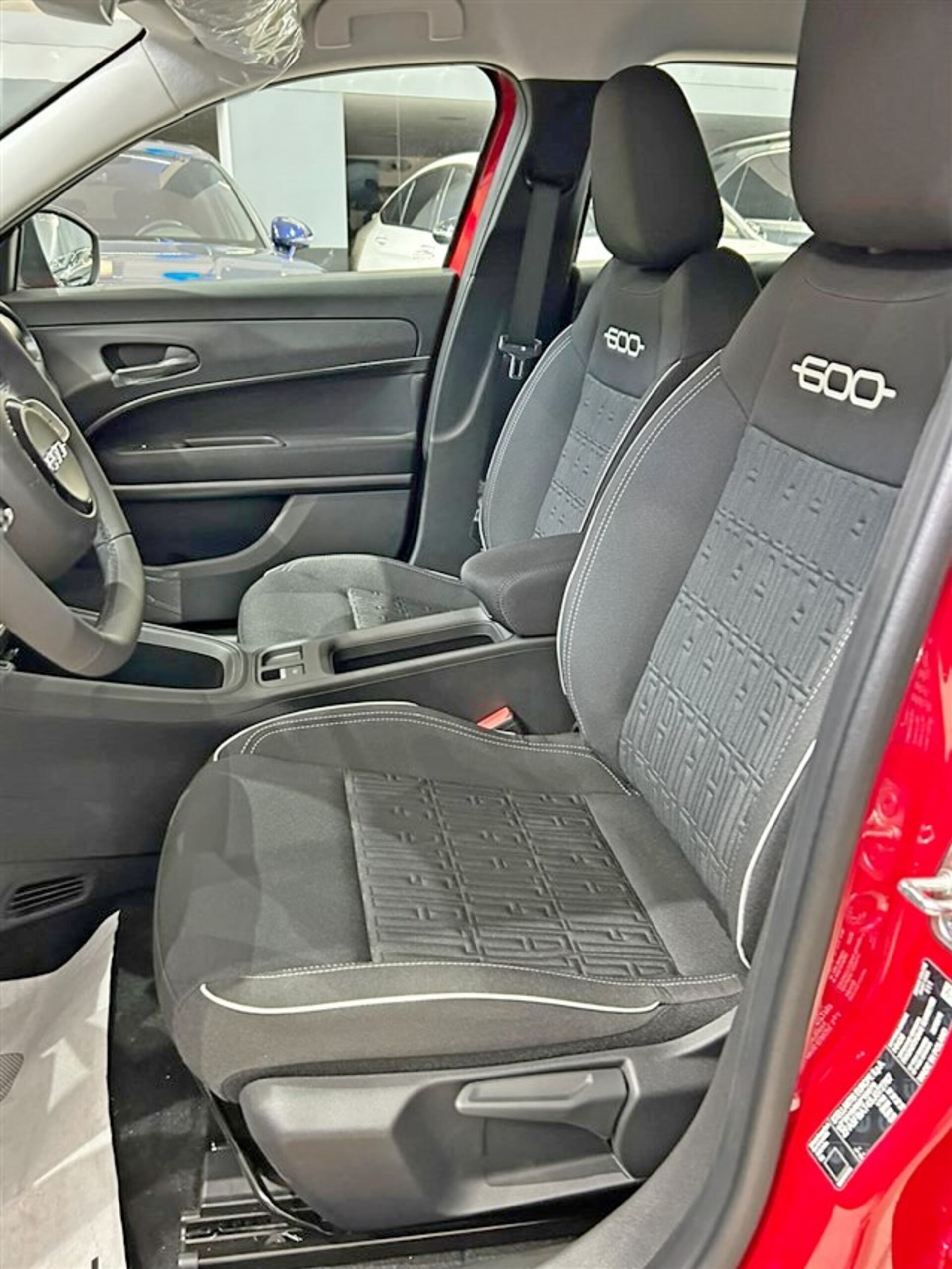 Fiat 600 1.2 hybrid 110cv auto Elettrica / Benzina