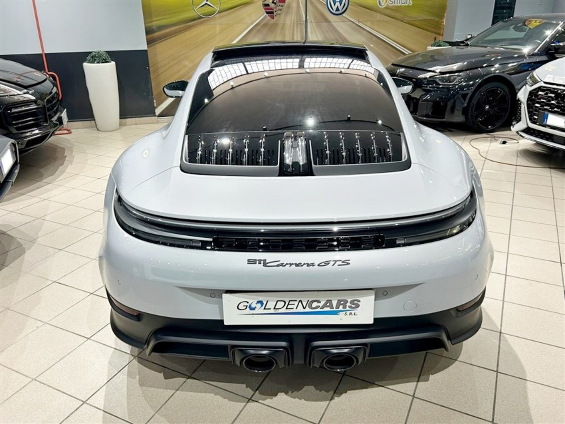 Porsche 911 Carrera GTS Elettrica / Benzina