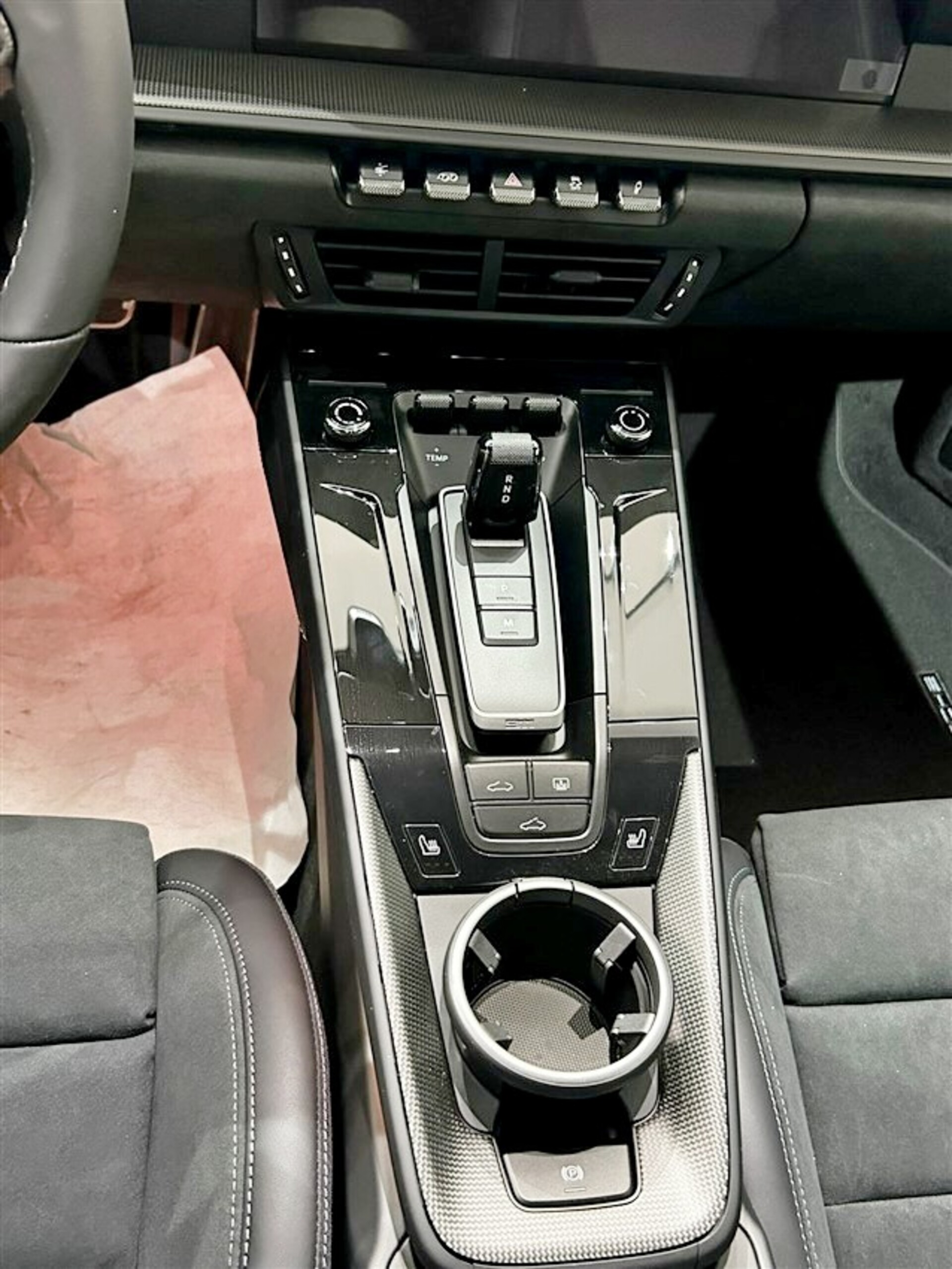Porsche 911 Carrera GTS Elettrica / Benzina