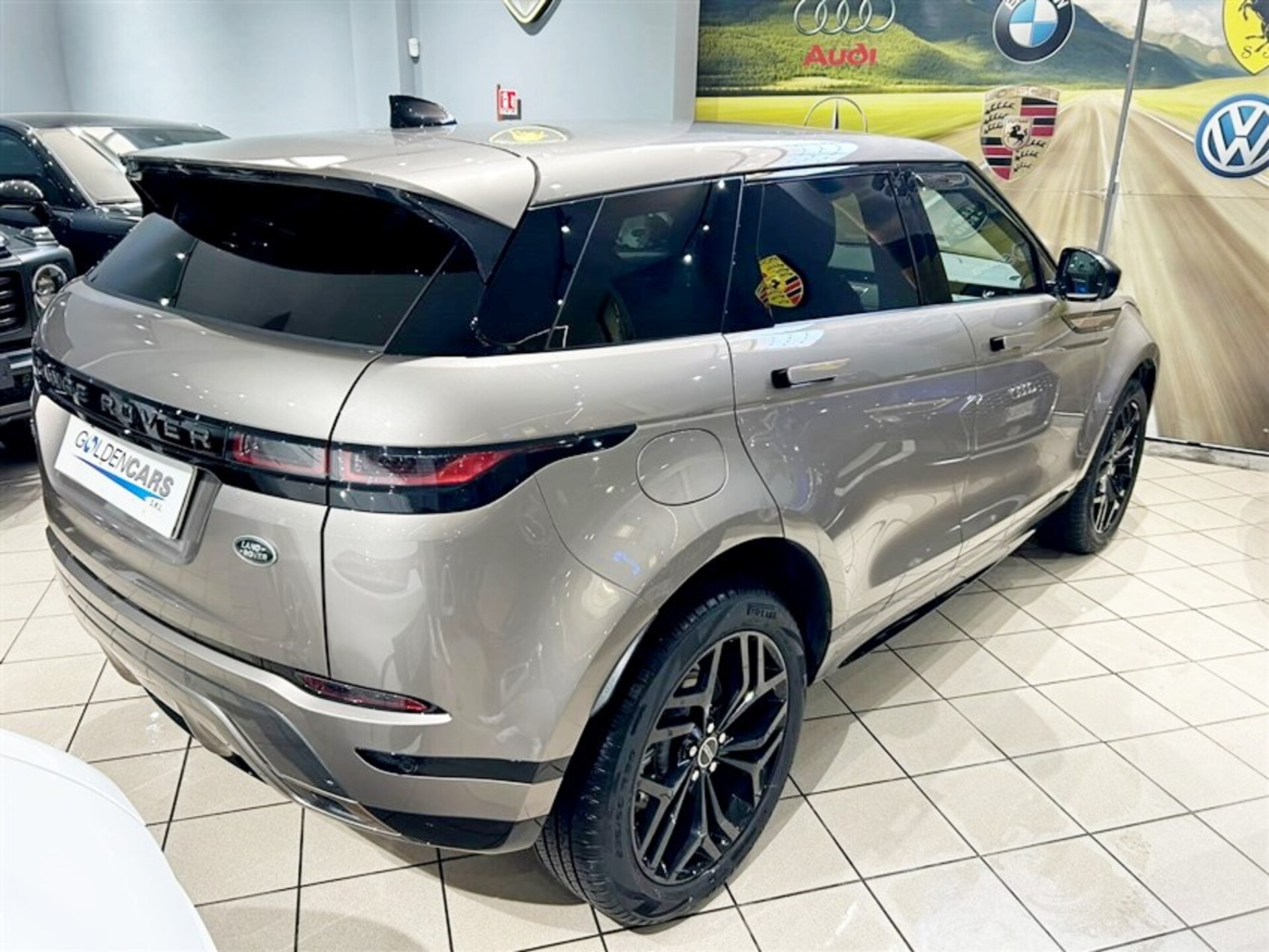 Land Rover Range Rover Evoque 2.0d i4 mhev R-Dynamic SE awd 204cv auto Elettrica / Diesel