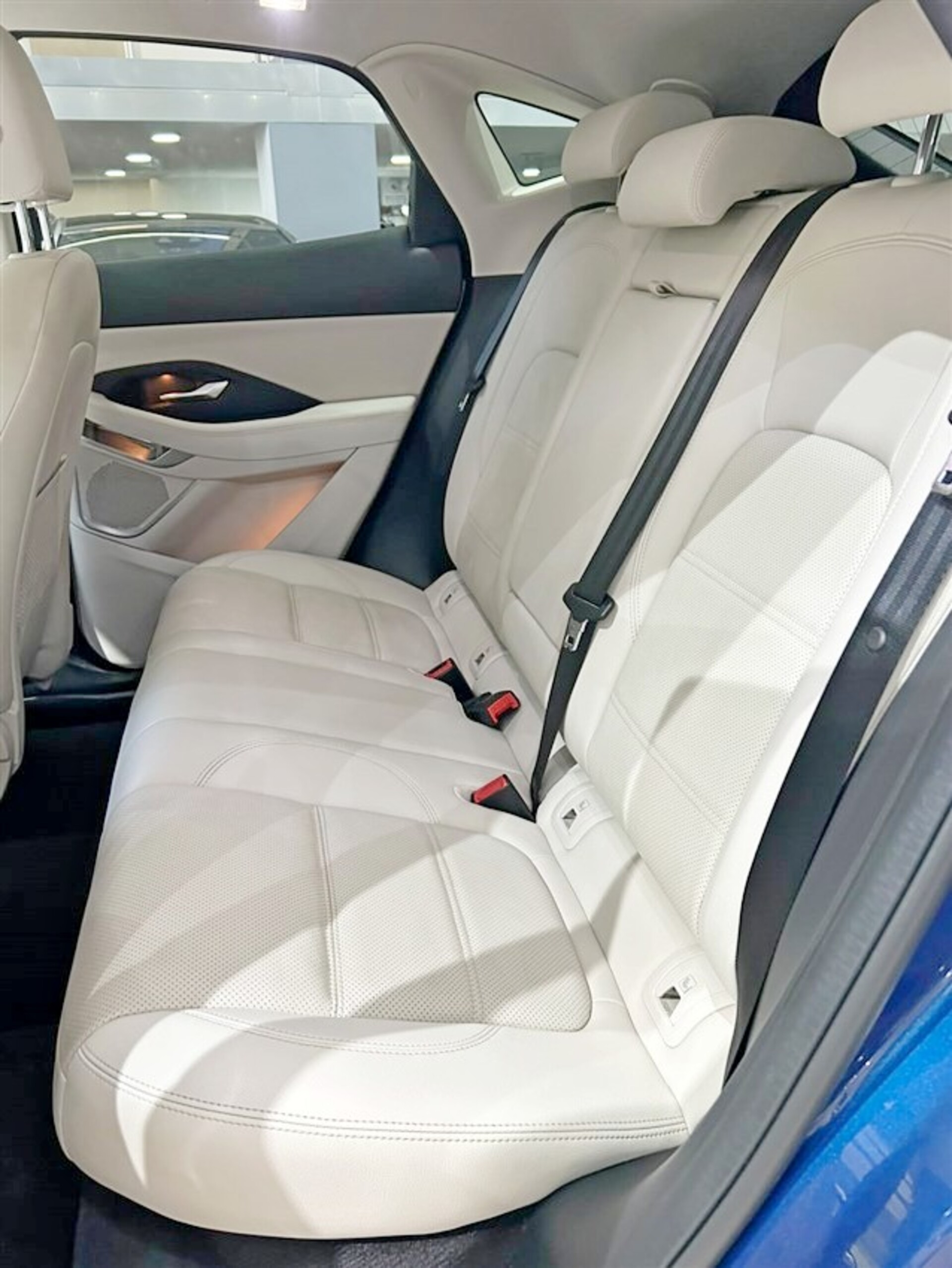 Jaguar E-Pace 2.0d i4 mhev SE awd 163cv auto Elettrica / Diesel