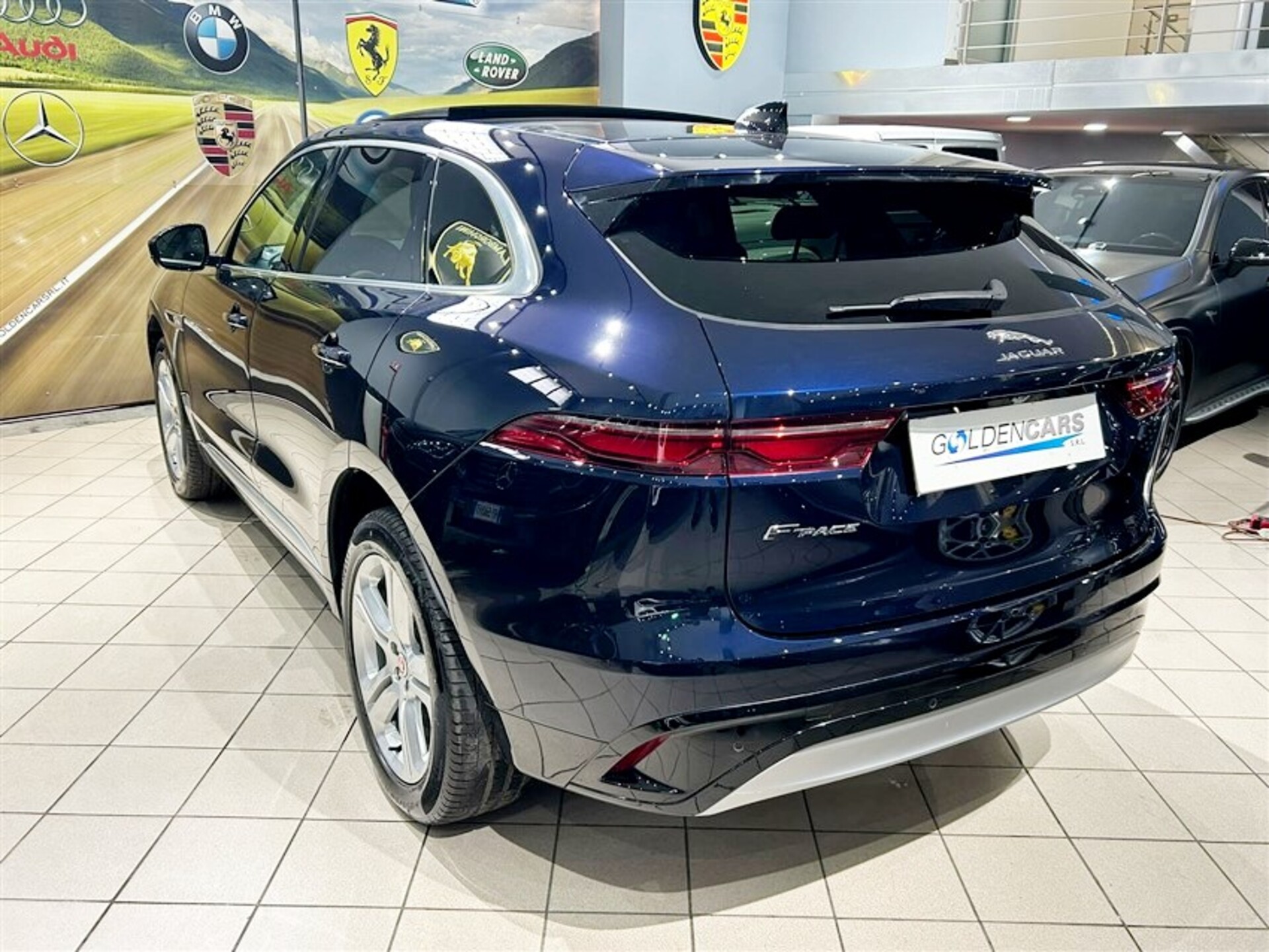 Jaguar F-PACE 2.0d i4 mhev SE awd 204cv auto Elettrica / Diesel
