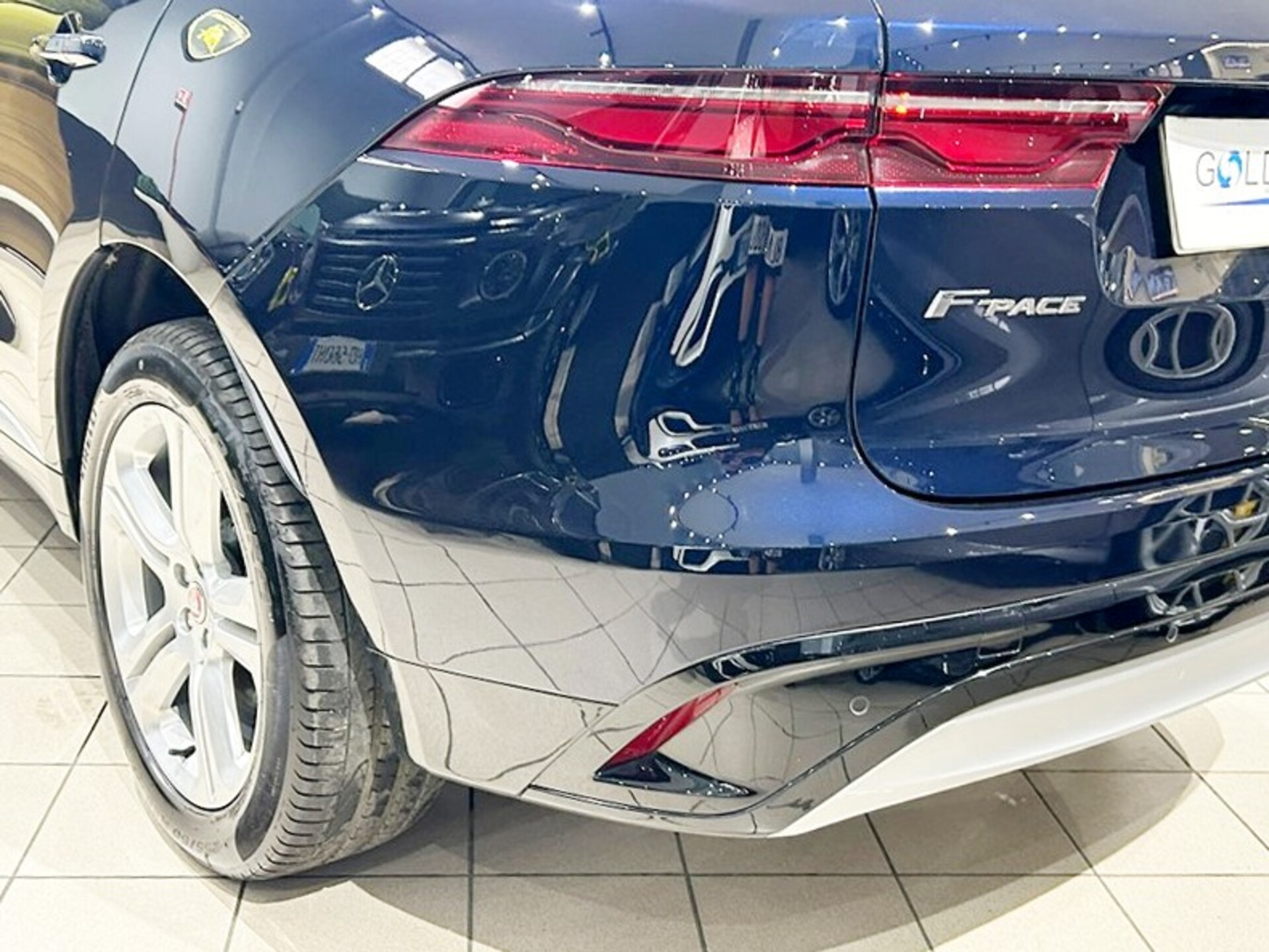 Jaguar F-PACE 2.0d i4 mhev SE awd 204cv auto Elettrica / Diesel