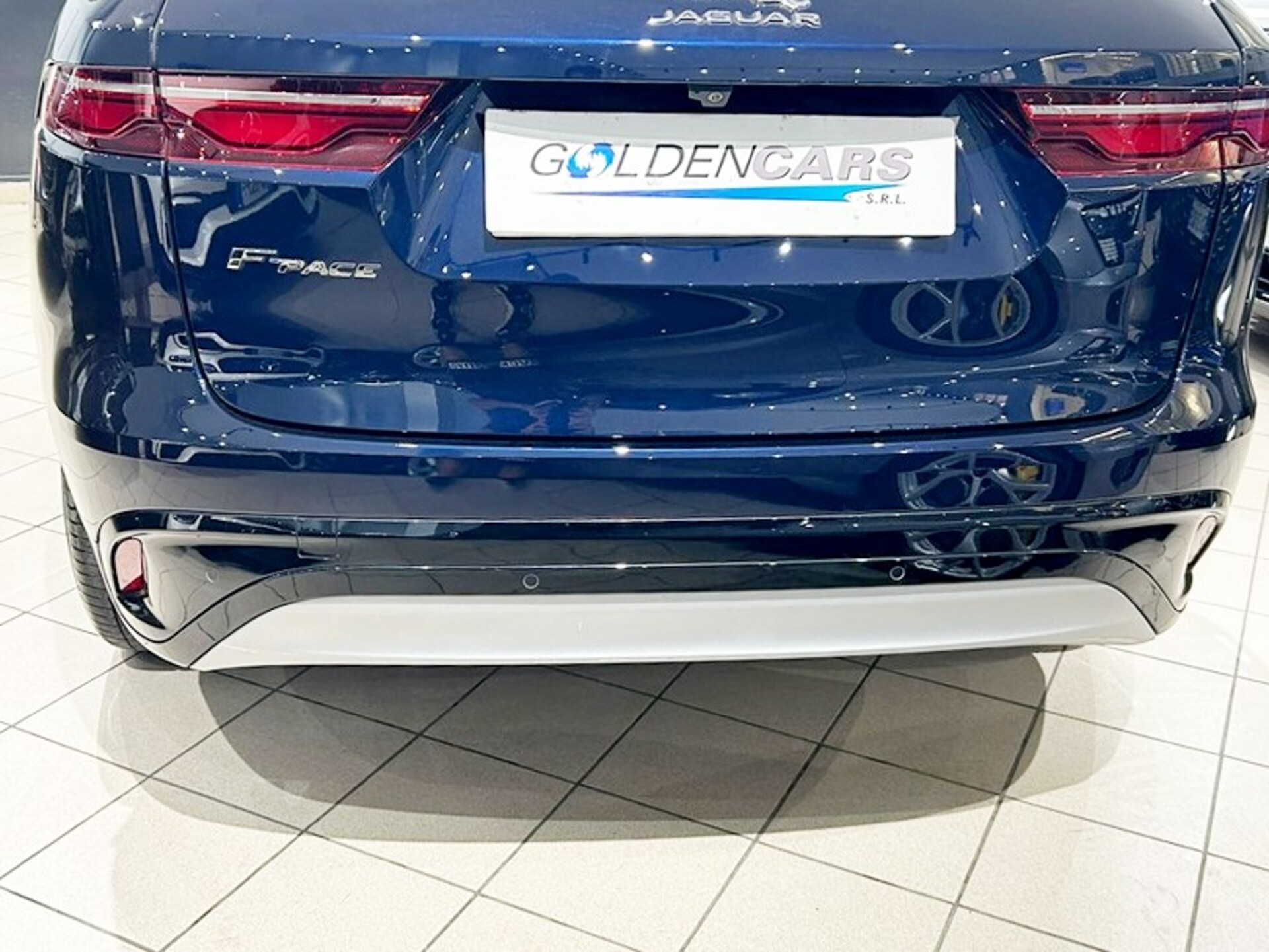 Jaguar F-PACE 2.0d i4 mhev SE awd 204cv auto Elettrica / Diesel