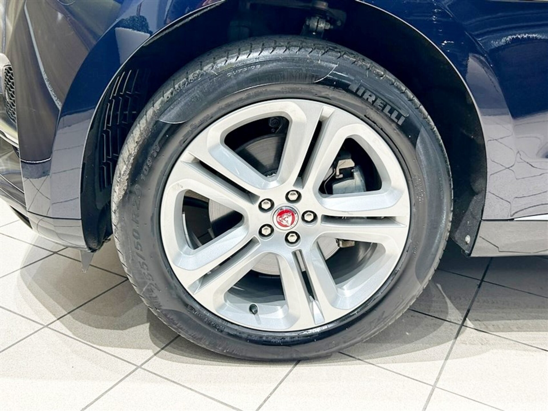 Jaguar F-PACE 2.0d i4 mhev SE awd 204cv auto Elettrica / Diesel