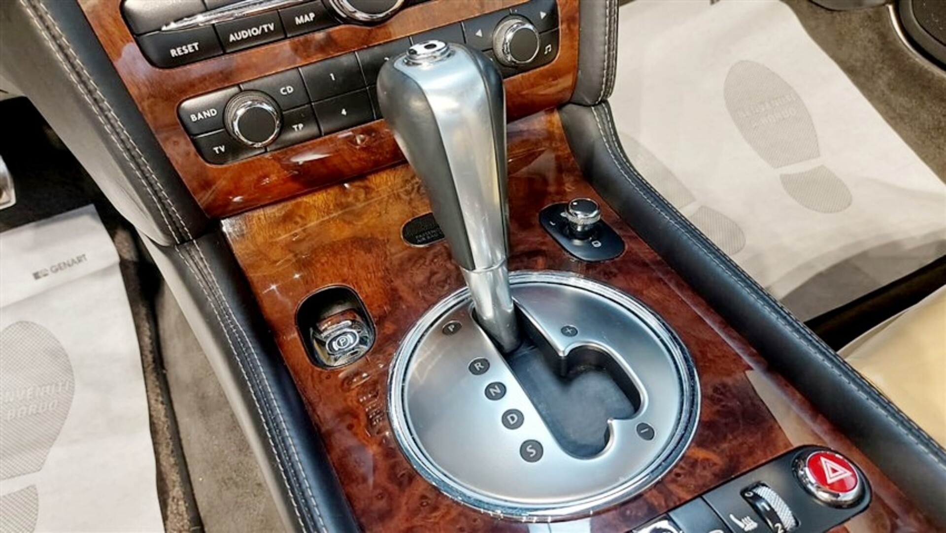 Bentley Continental GTC da 559 Cv Benzina