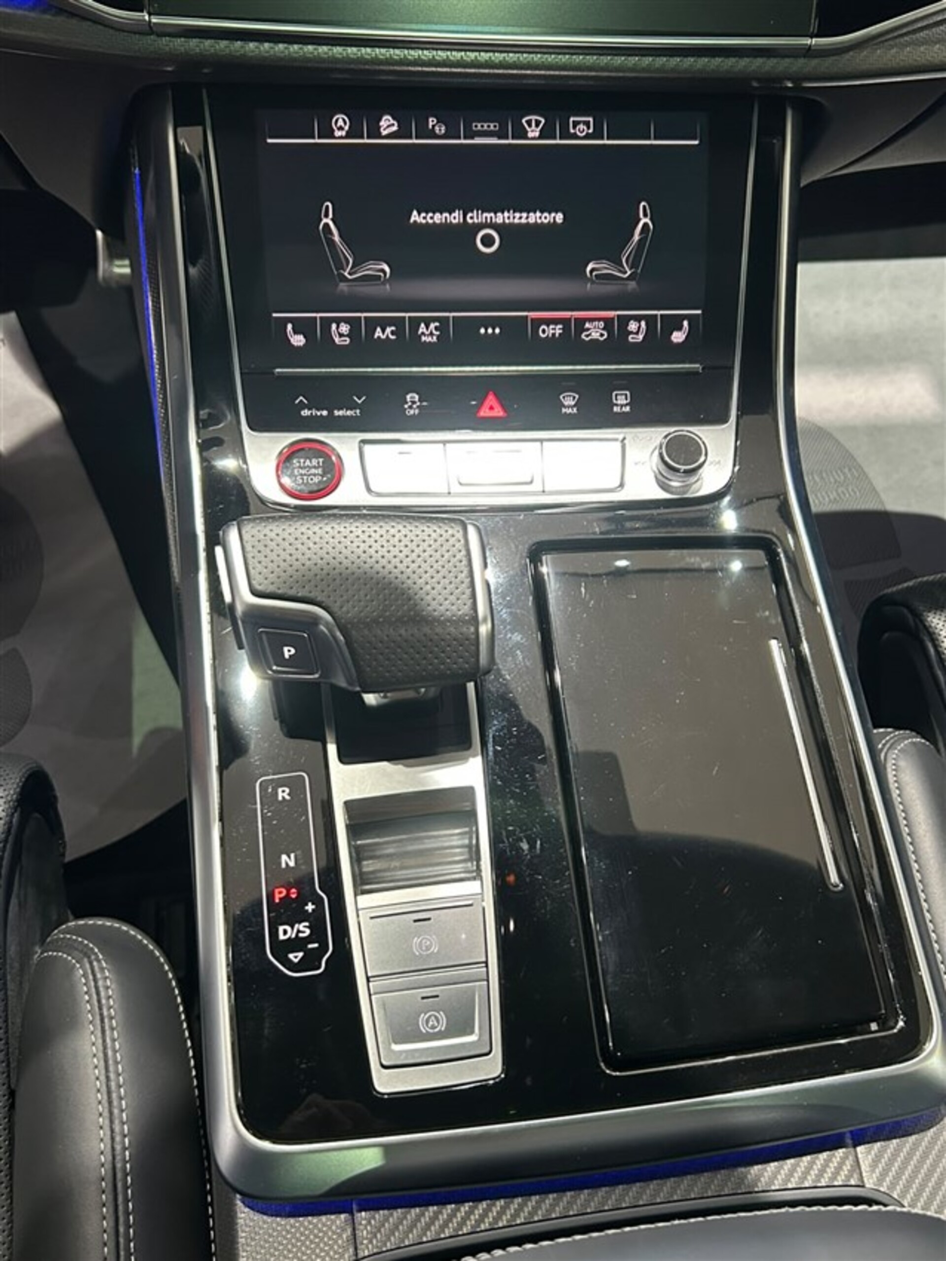 Audi RS Q8 4.0 mhev quattro tiptronic Elettrica / Benzina