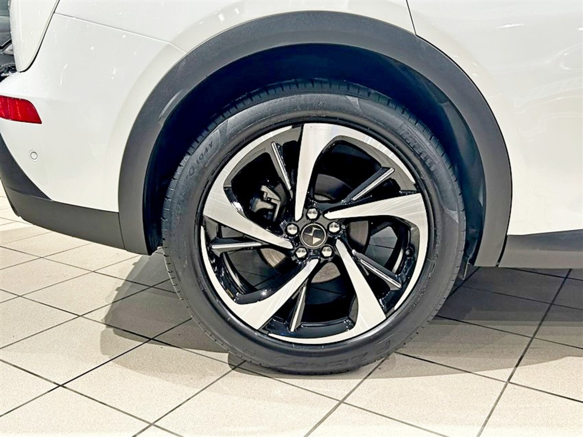 DS Automobiles DS7 Crossback 1.5 bluehdi Rivoli 130cv auto Diesel