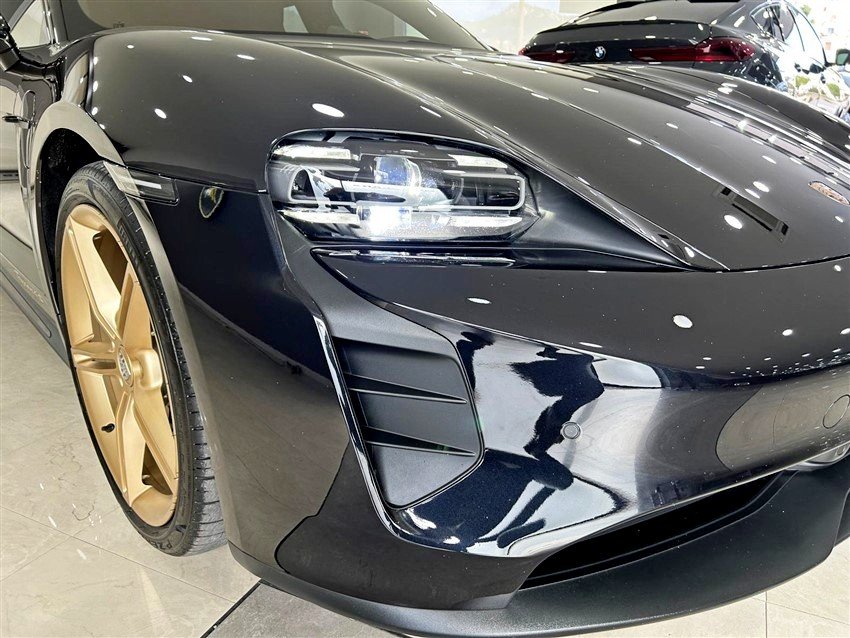 Porsche Taycan 4S Sport turismo Elettrica