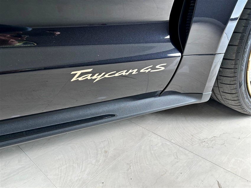 Porsche Taycan 4S Sport turismo Elettrica