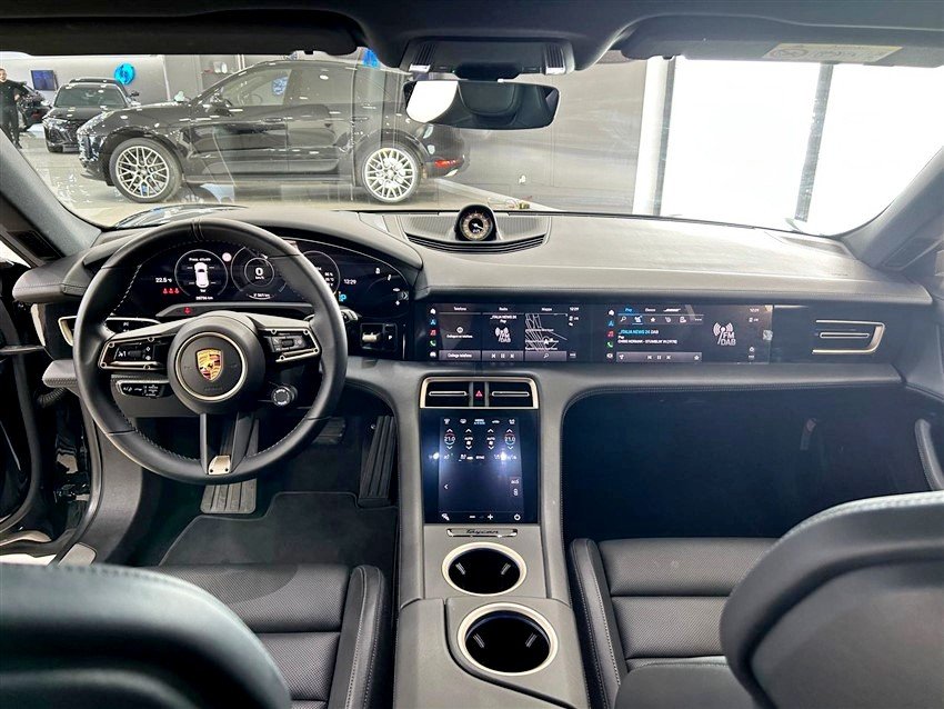 Porsche Taycan 4S Sport turismo Elettrica
