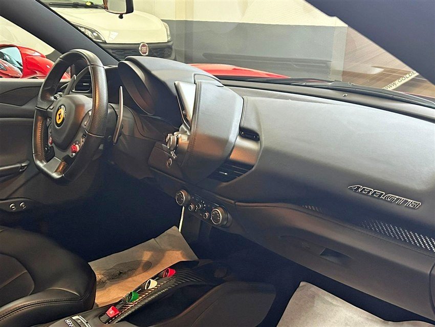 Ferrari 488 GTB Benzina
