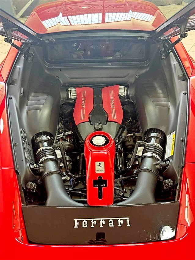 Ferrari 488 GTB Benzina