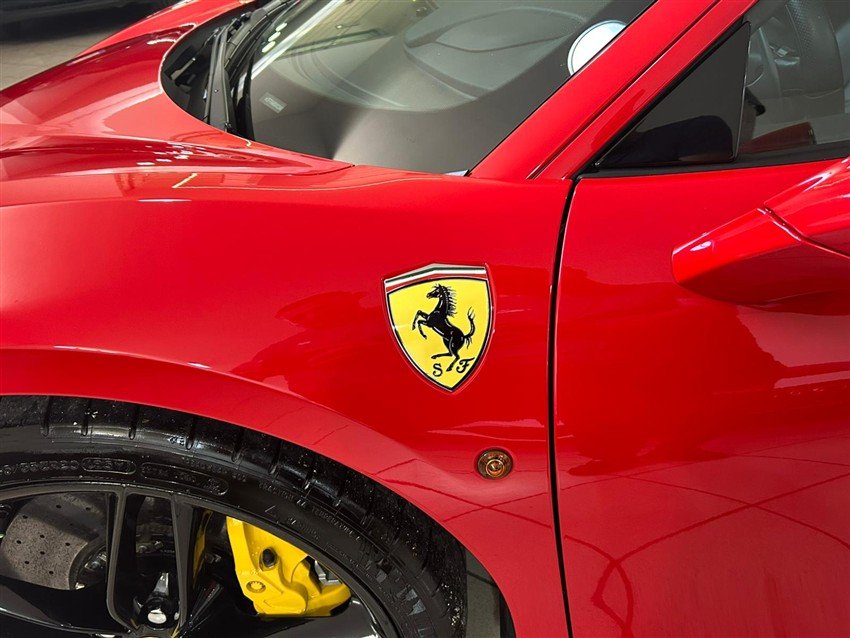 Ferrari 488 GTB Benzina