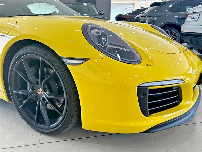 Porsche 911 Carrera T da 370 Cv Benzina
