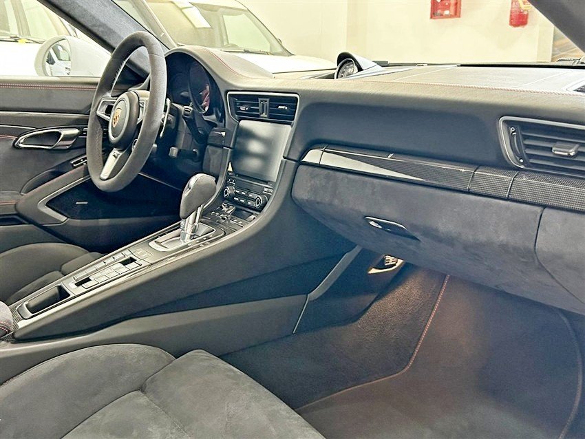 Porsche 911 Coupe 3.0 Carrera GTS Benzina