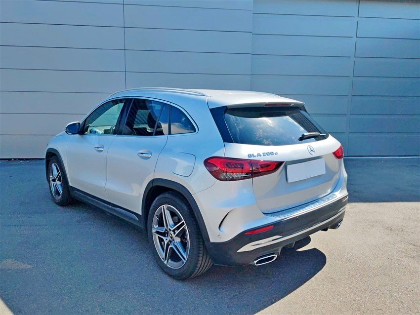 Mercedes-Benz GLA 200 D Premium da 150 Cv Diesel