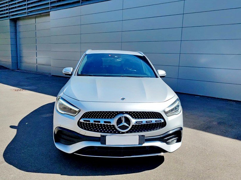 Mercedes-Benz GLA 200 D Premium da 150 Cv Diesel