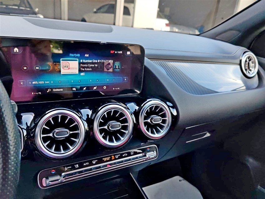 Mercedes-Benz GLA 200 D Premium da 150 Cv Diesel