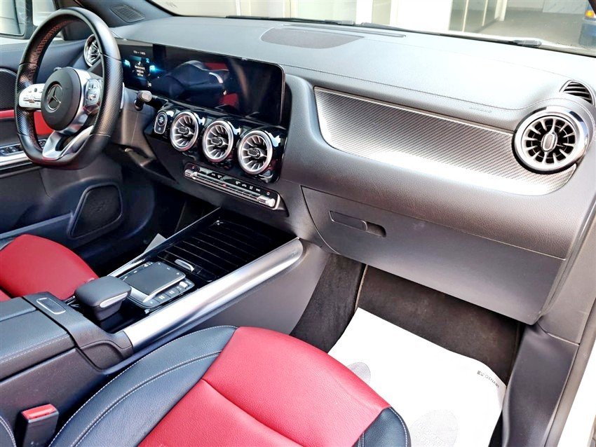 Mercedes-Benz GLA 200 D Premium da 150 Cv Diesel