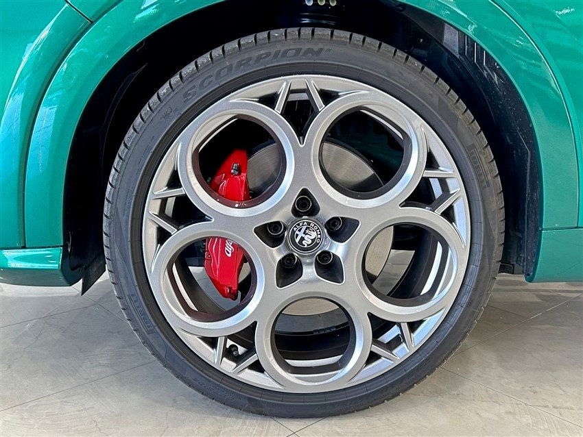 Alfa Romeo Tonale 1.6 Tributo Italiano 130cv tct6 Diesel