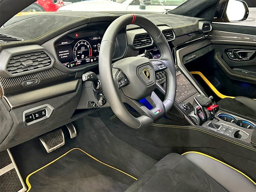 Lamborghini URUS 4.0 V8 S Performante da 666 Cv Benzina