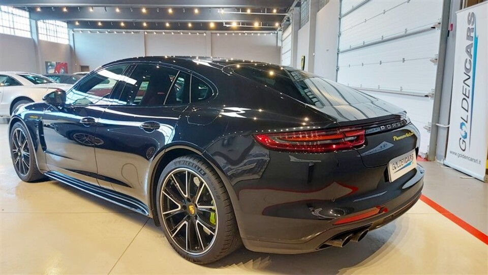 Porsche Panamera Turbo S E-Hybrid da 680 Cv Termico+elettrico Elettrica / Benzina