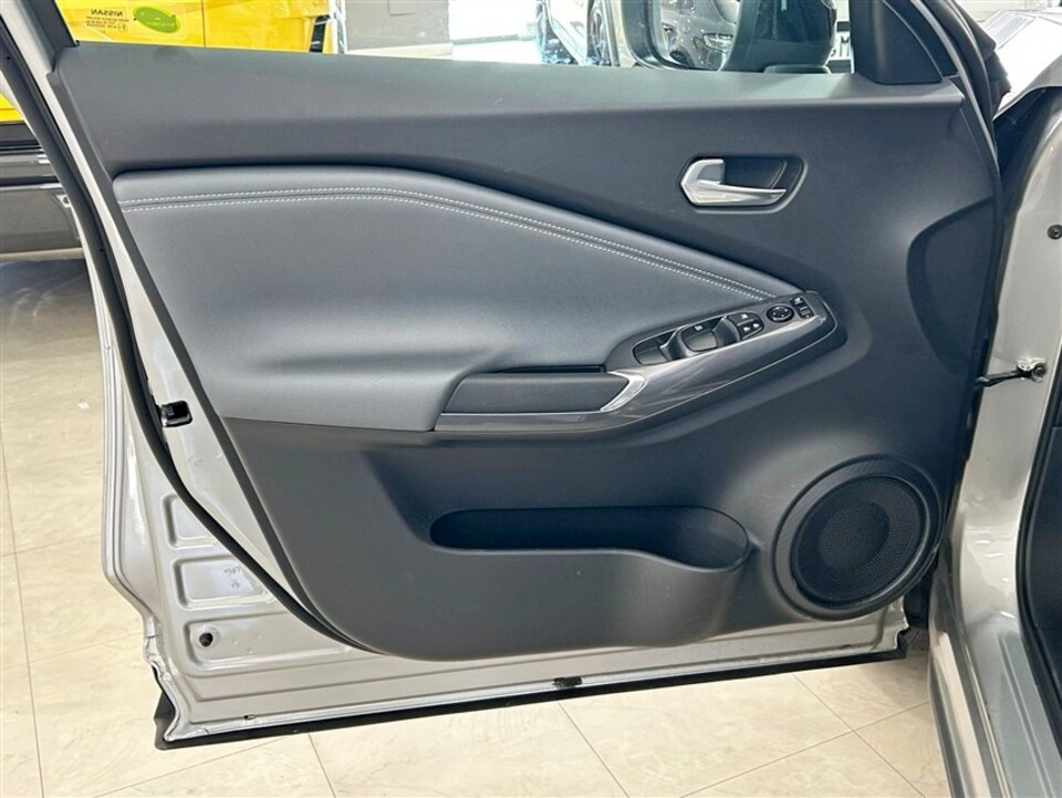 Nissan Juke 1.0 dig-t N-Connecta 114cv dct Benzina