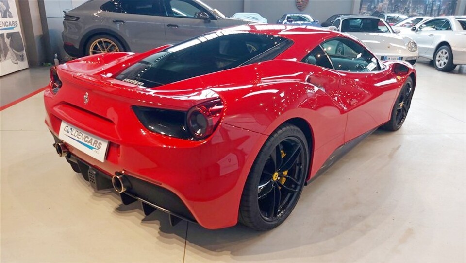 Ferrari 488 Coupe 3.9 GTB dct Benzina