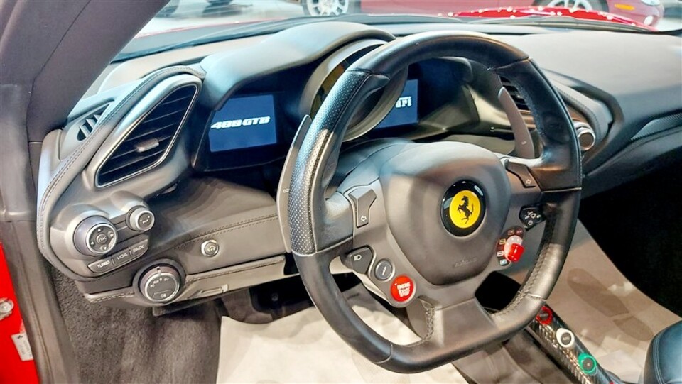 Ferrari 488 Coupe 3.9 GTB dct Benzina