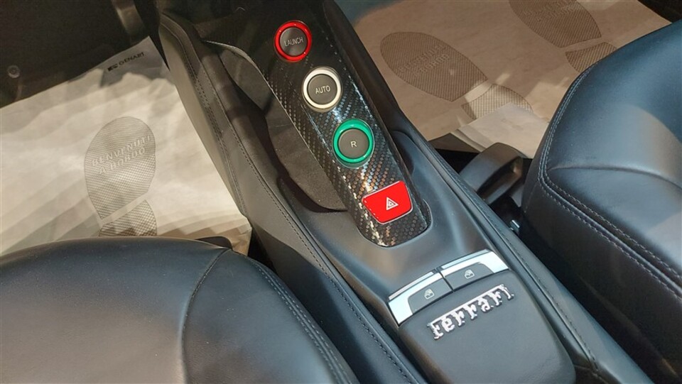 Ferrari 488 Coupe 3.9 GTB dct Benzina