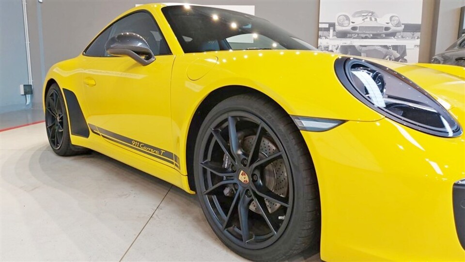 Porsche 911 Carrera T da 370 Cv Benzina