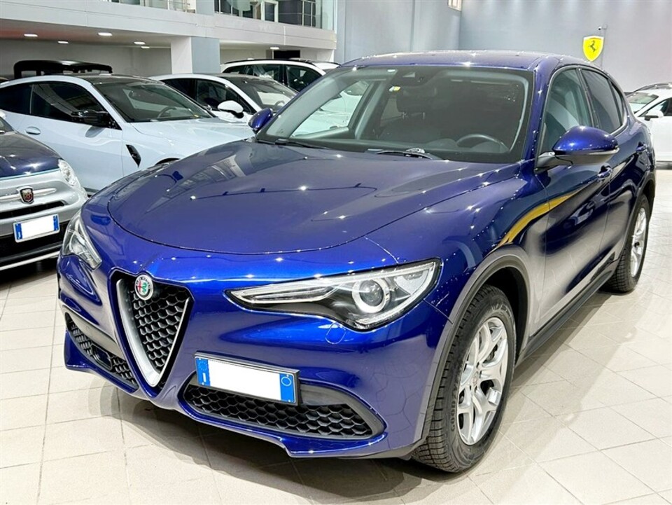 Alfa Romeo Stelvio 2.2 t Business Q4 190cv auto Diesel