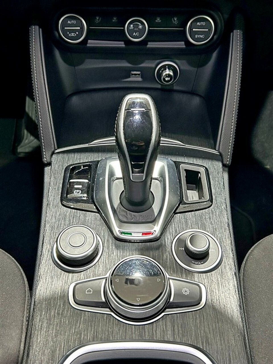 Alfa Romeo Stelvio 2.2 t Business Q4 190cv auto Diesel