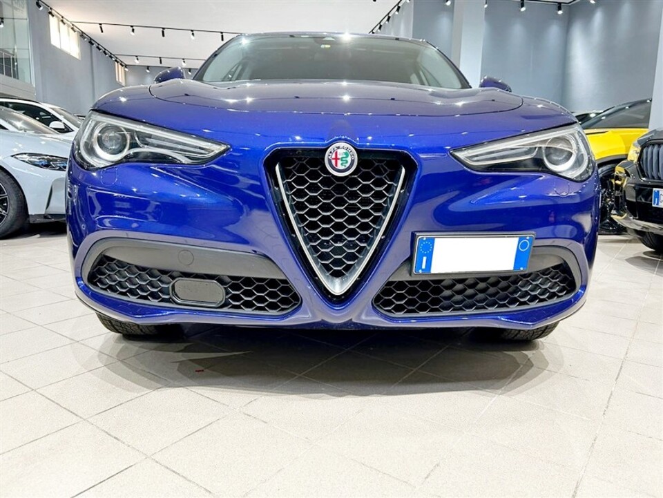Alfa Romeo Stelvio 2.2 t Business Q4 190cv auto Diesel