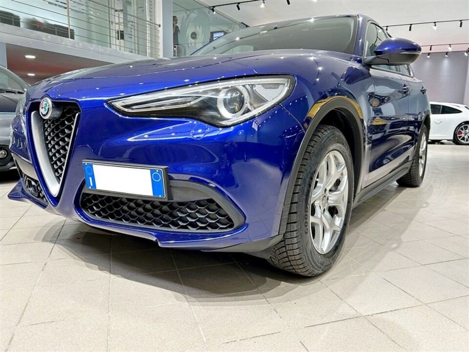 Alfa Romeo Stelvio 2.2 t Business Q4 190cv auto Diesel