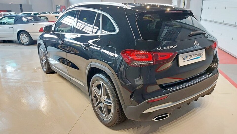 Mercedes-Benz GLA 200 D Automatic Premium AMG Diesel