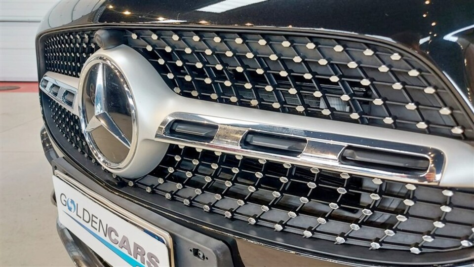 Mercedes-Benz GLA 200 D Automatic Premium AMG Diesel