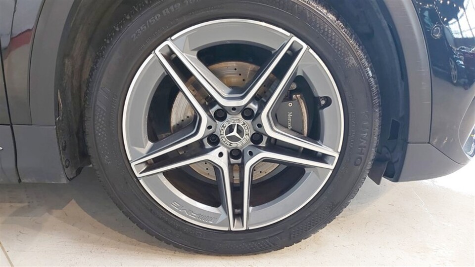 Mercedes-Benz GLA 200 D Automatic Premium AMG Diesel
