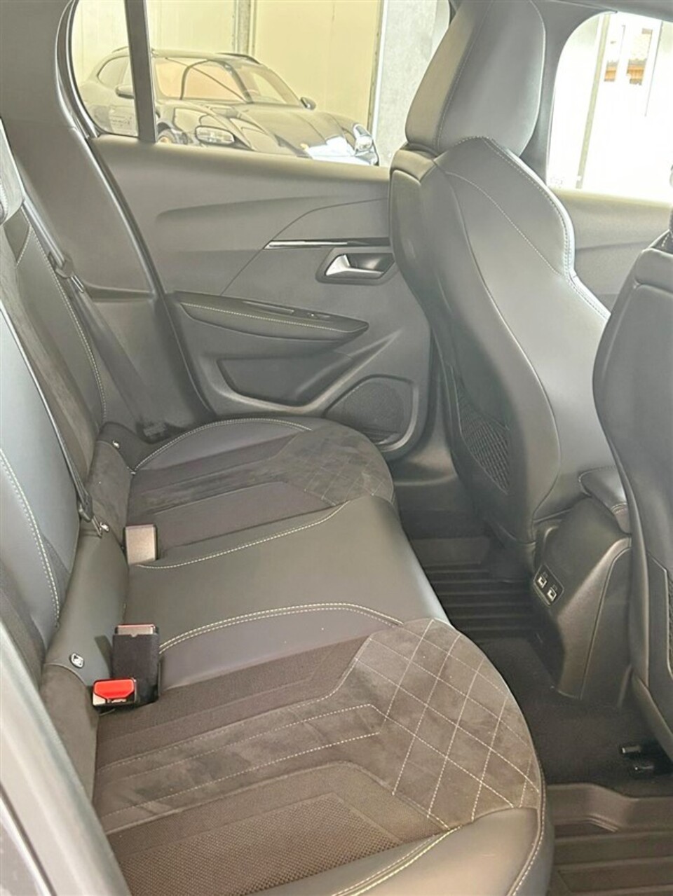Peugeot 208 PureTech 100 Stop&Start 5 porte GT Benzina