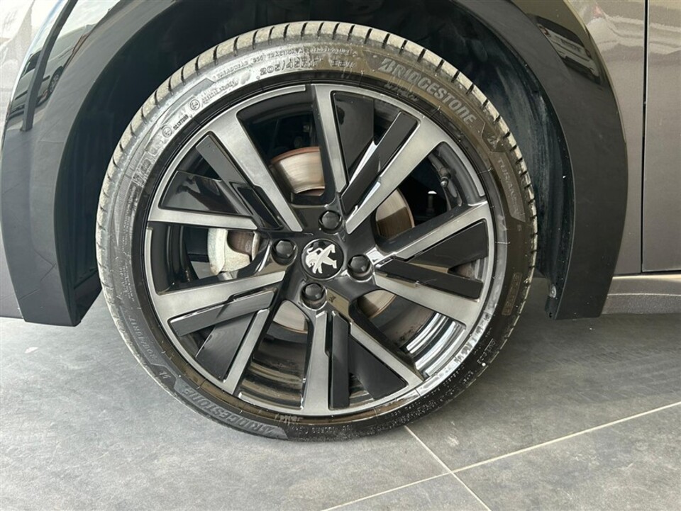 Peugeot 208 PureTech 100 Stop&Start 5 porte GT Benzina