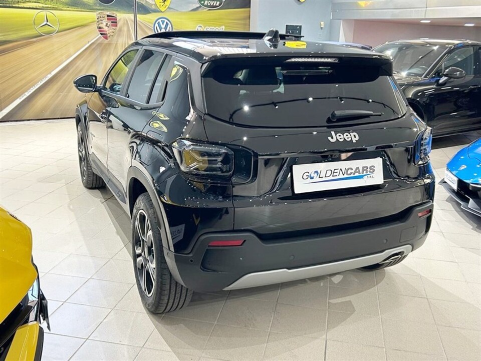 Jeep Avenger 1.2 turbo e-hybrid mhev Summit 110cv edct6 Benzina / Diesel