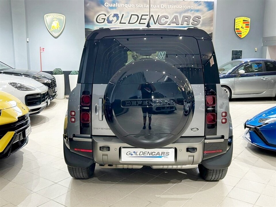 Land Rover Defender 110 3.0d i6 mhev SE awd 200cv auto Elettrica / Diesel